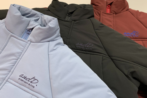 中綿ブルゾン入荷してます☆彡