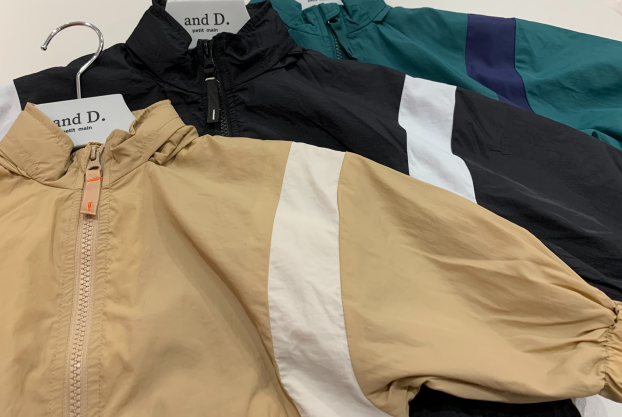 ウィンドブレーカー入荷☆彡