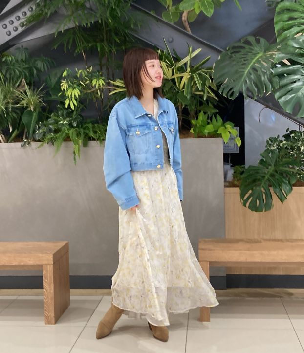 週末のご予定に 一枚で映える花柄ワンピースはいかがですか？🌼