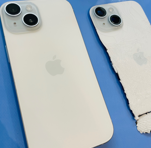 🌟【iPhone 15 背面ガラス修理事例】🌟